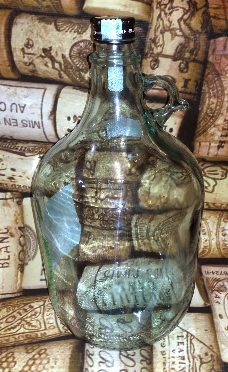 Бутылка стеклянная "Трёшка", 3 литра (Б/У) - фото 1 - id-p80355414