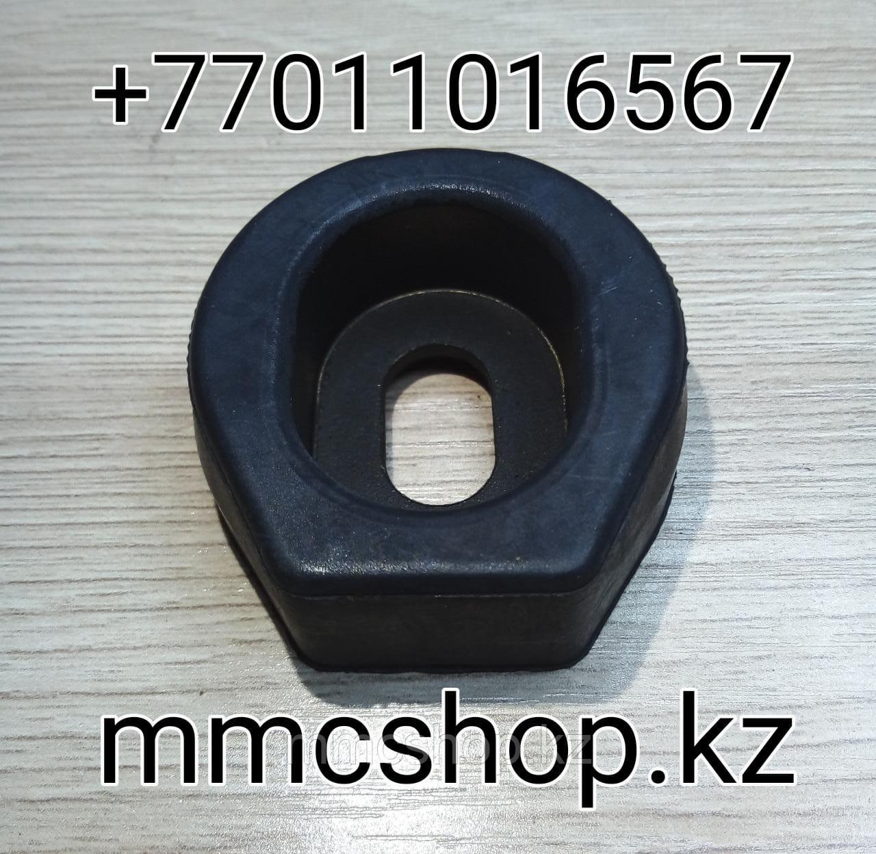 Втулка отбойник резинка крышки багажника монтеро паджеро спорт 1996-2007 MB331387, фото 1