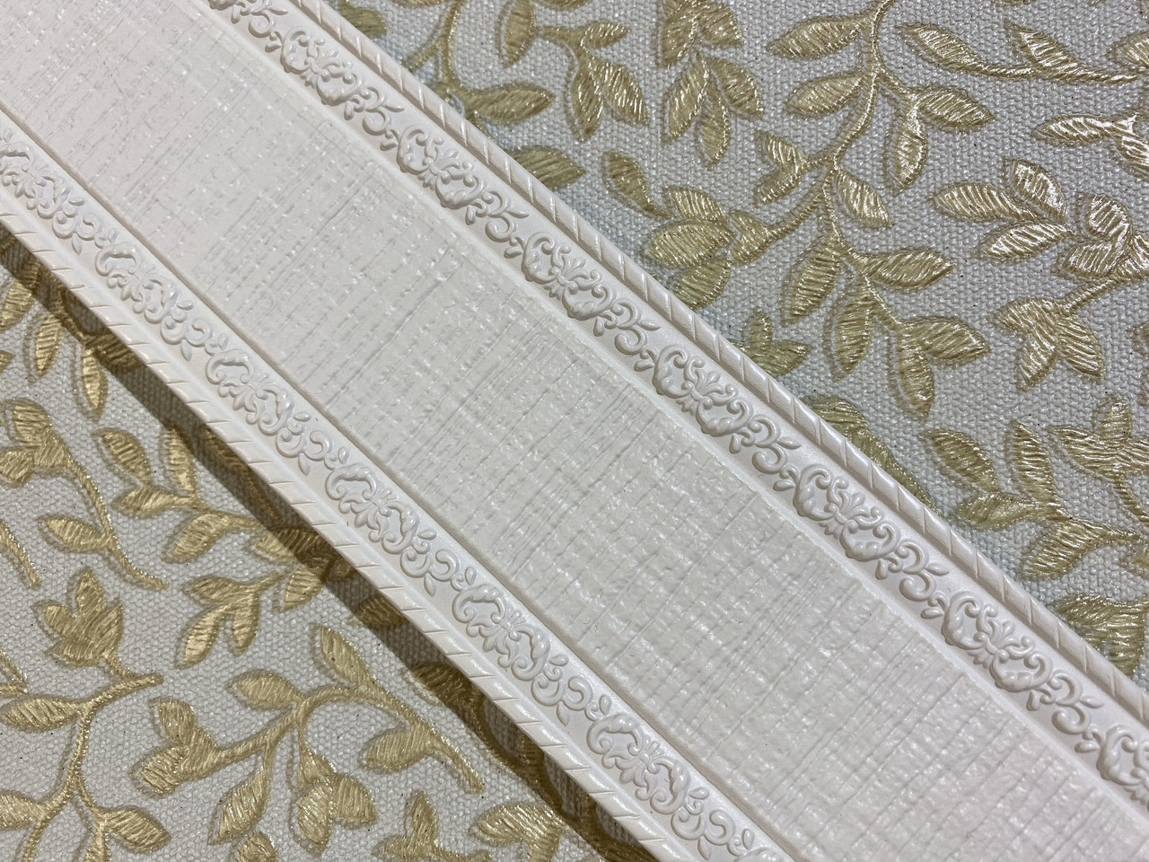 Полиуретановые молдинги Plate E-60 Pure White 60*9