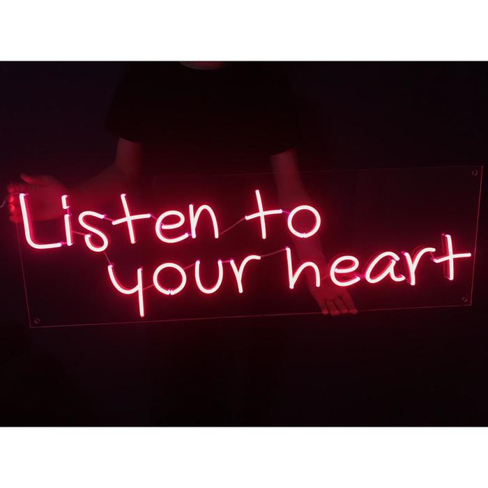 Неоновая вывеска "Listen to your herat", 105.7 х 33.7 см