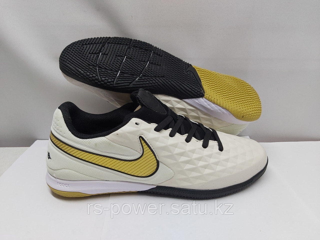 Зальники NIKE