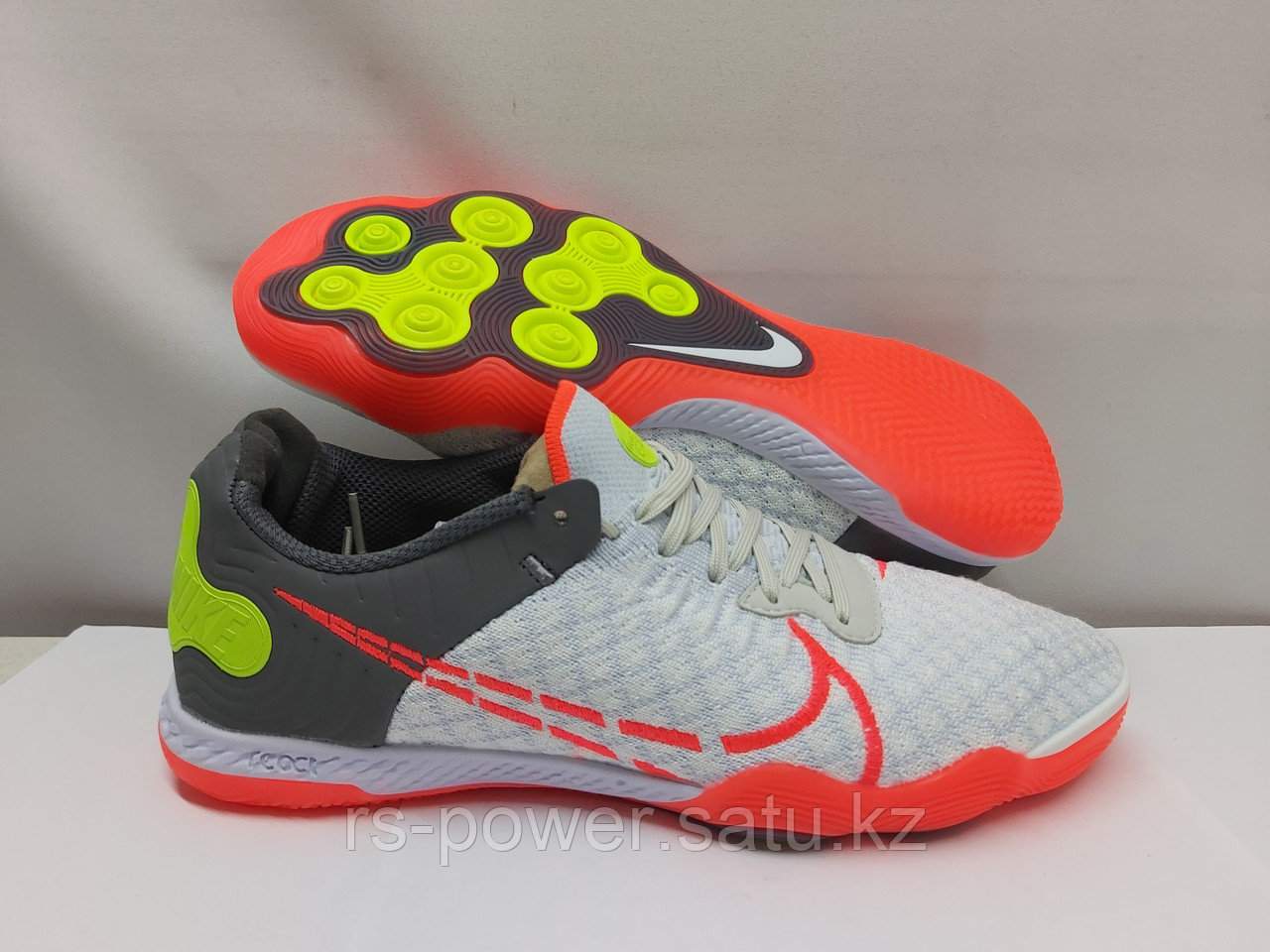 Зальники NIKE