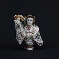 Нэцкэ : Амэ-но Удзумэ - фея луны, богиня счастья, любви и радости.