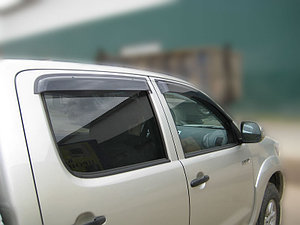 Дефлекторы боковых окон Toyota Hilux 2005-2013+ EGR