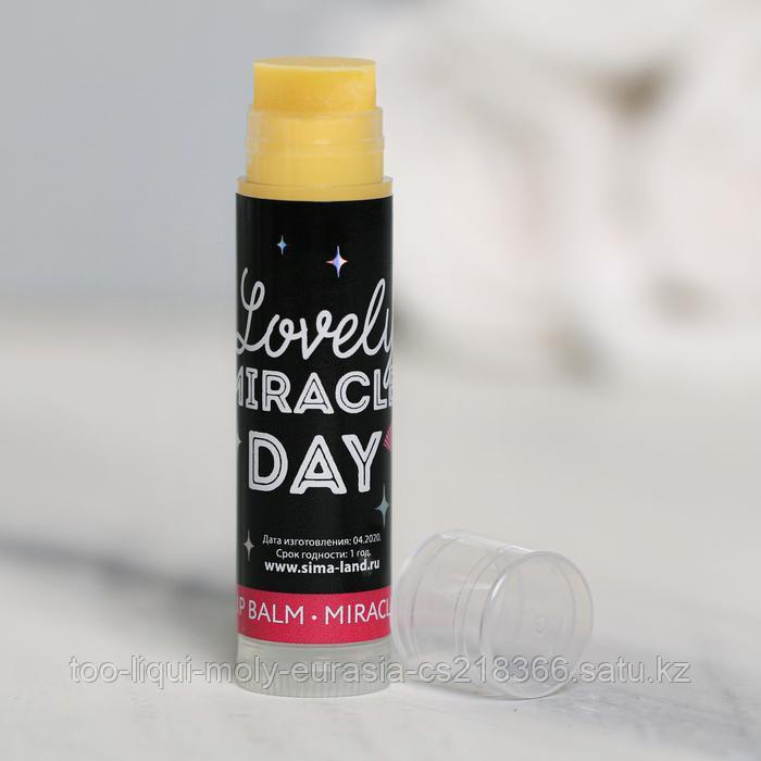 Бальзам для губ Lovely miracle day: с маслом Ши, аромат клубника - фото 3 - id-p81815678