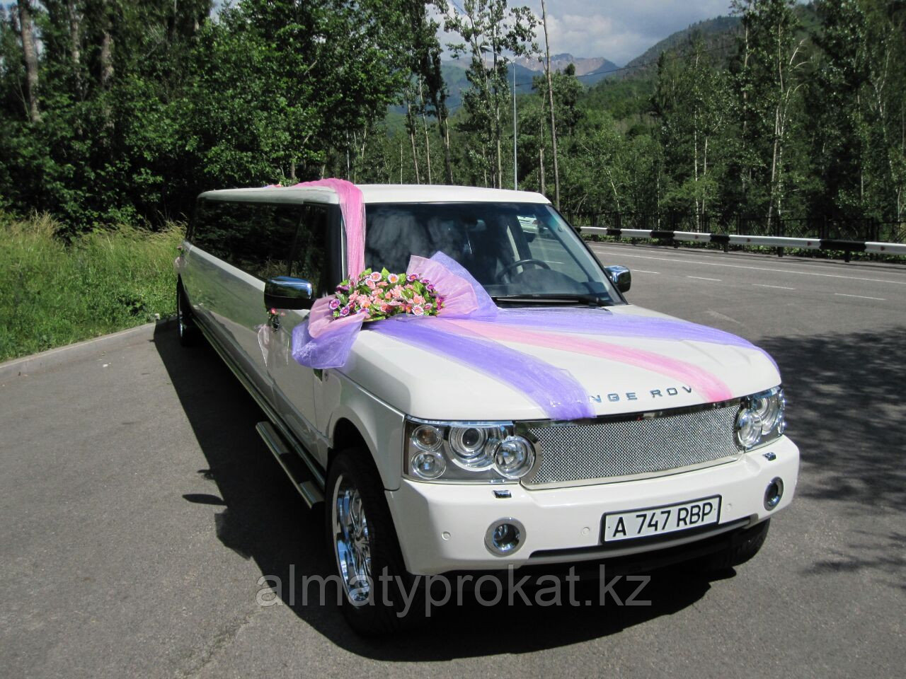 Аренда лимузина Land Rover Range Rover