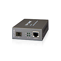 TP-Link MC220L Гигабитный Ethernet медиаконвертер /