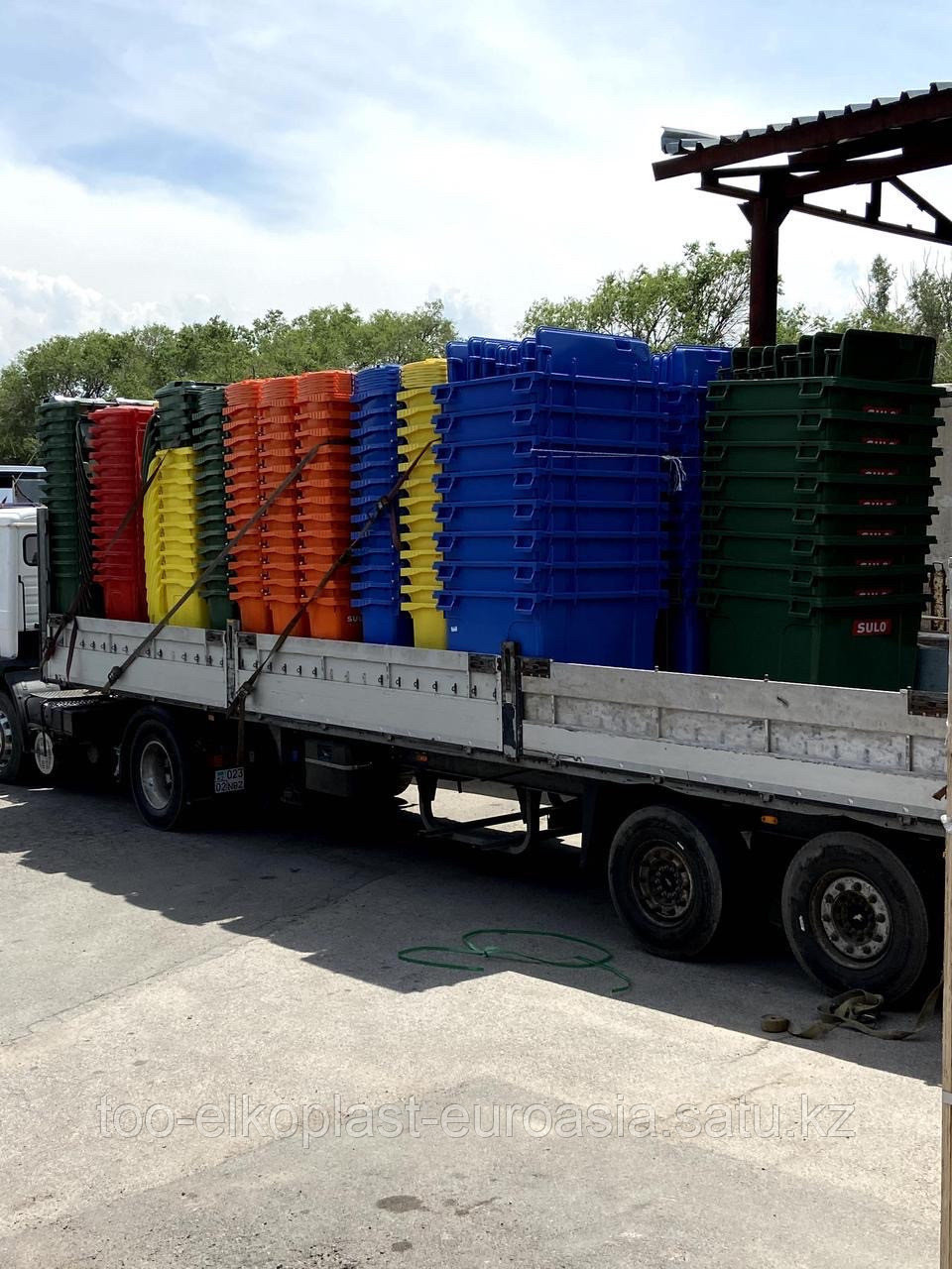 РАСПРОДАЖА ОСТАТКОВ. Пластиковый контейнер для мусора (ТБО) 1100 литров желтый. Произведено в Германии - фото 2 - id-p81838042