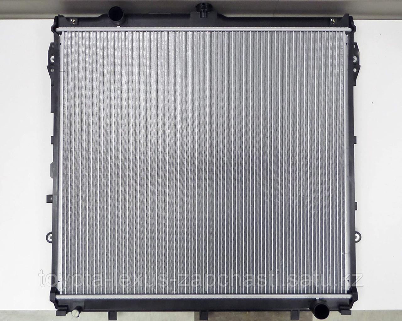 Радиатор основной на тойота прадо 150 - фото 1 - id-p82037212