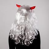 Карнавальный парик с красными рогами, цвет белый, 130 г, фото 3