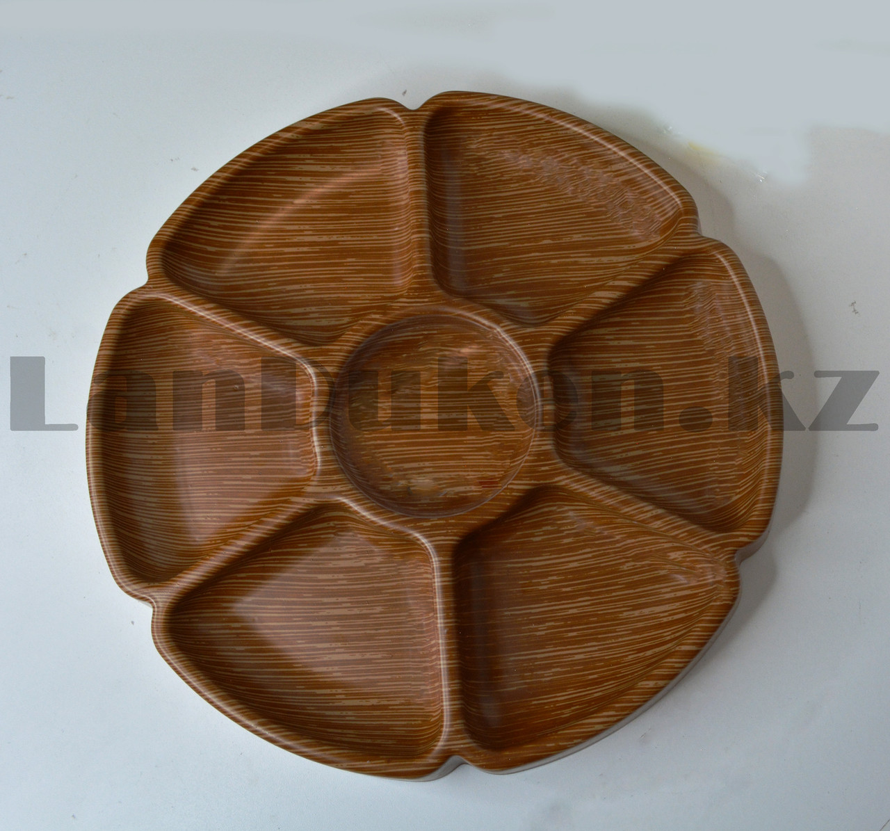 Менажница круглая универсальная пластиковая коричневого цвета с 7 секциями - фото 3 - id-p82176048