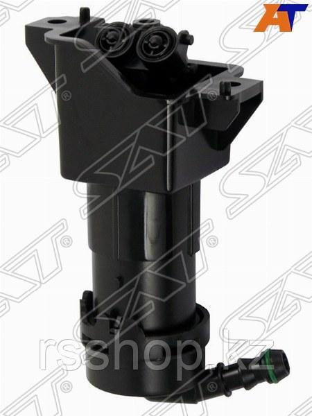 Омыватель фары AUDI A6 08-11 RH