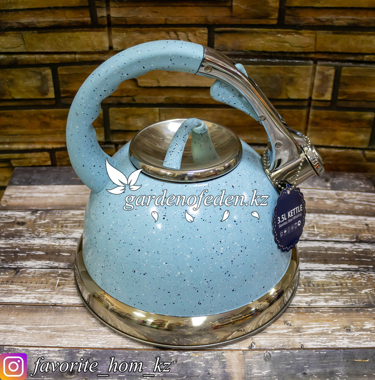 Чайник для кипячения воды, со свистком "Haus Roland". Материал: Металл. Цвет: Голубой. Объем: 3.5л.