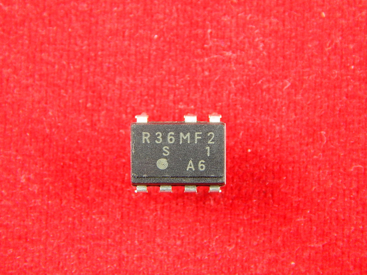 Микросхема R36MF2, 600V, 4kV, DIP-8pin - фото 1 - id-p82530506