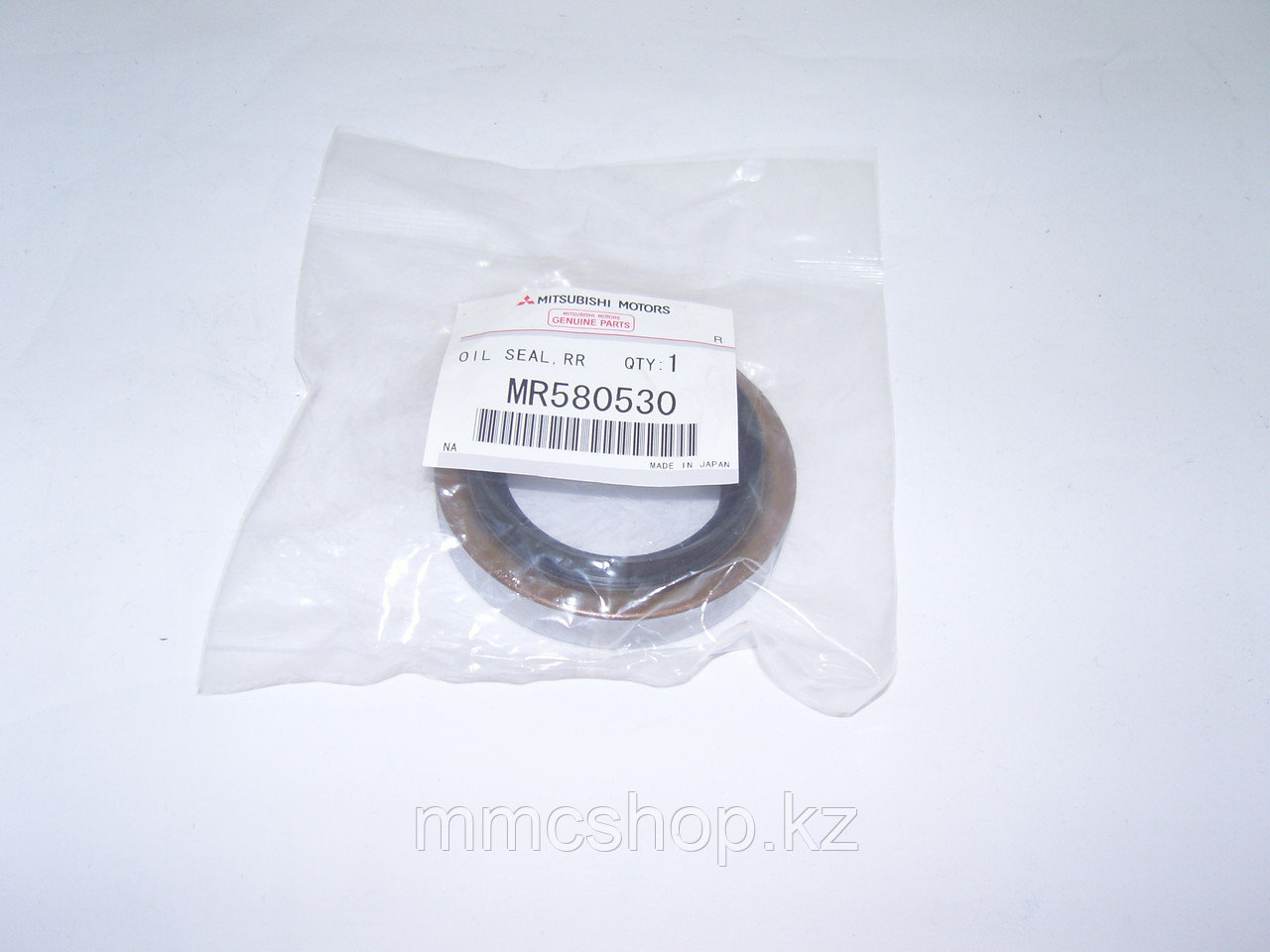 Сальники трансмиссии заднего хвостовика  заднего редуктора MR580530 Mitsubishi Montero Sport L300 Challenger, фото 1