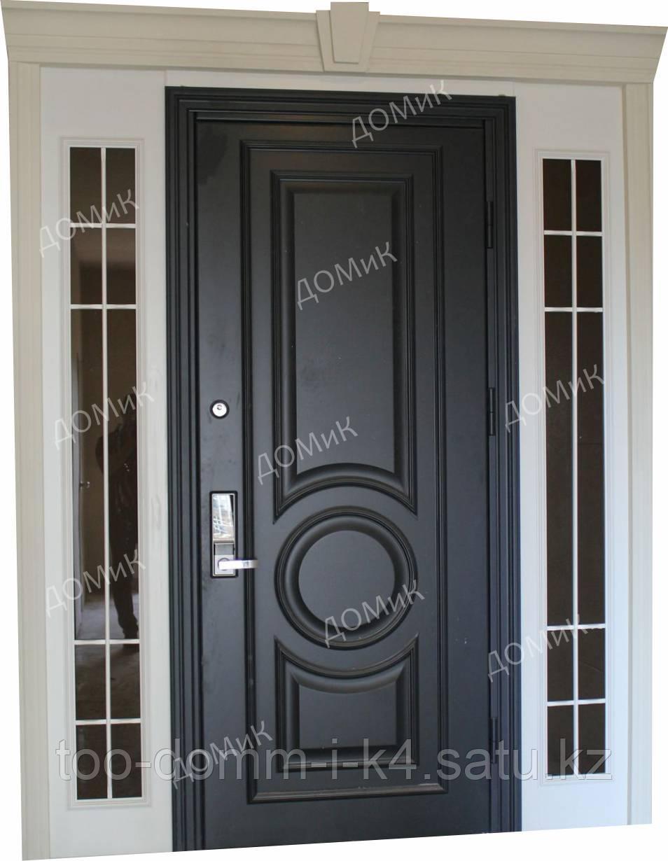 Дверь входная с решеткой и стеклопакетом