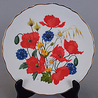 Коллекционные настенные тарелки из  серии « Britains Wild Flowers»  Мануфактура Royal Albert