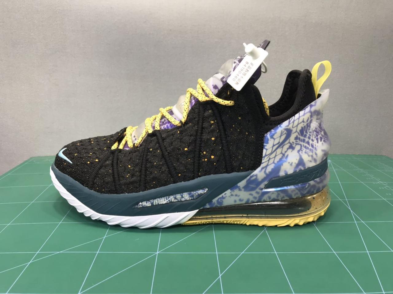 Баскетбольные кроссовки Nike LeBron 18 ( XVIII) Galaxy (36-46) - фото 2 - id-p83166515