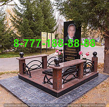 Гранитные комплексы на кладбище 24