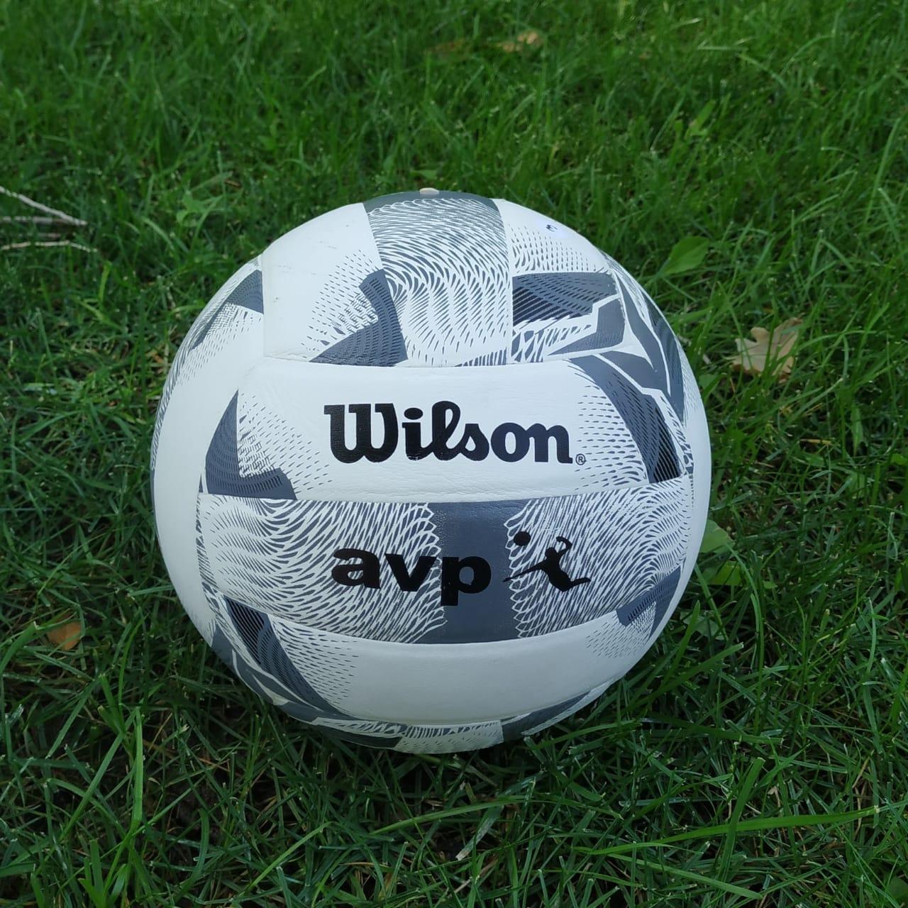 Волейбольный мяч Wilson - фото 1 - id-p18265354