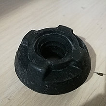 Втулка амортизатора LEXUS IS200/ 300/ Mark II/ Aristo, 90948-01062