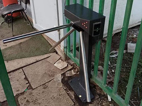 Установка системы контроля доступа и электронная проходная на объекте QCC Kazakhstan 4