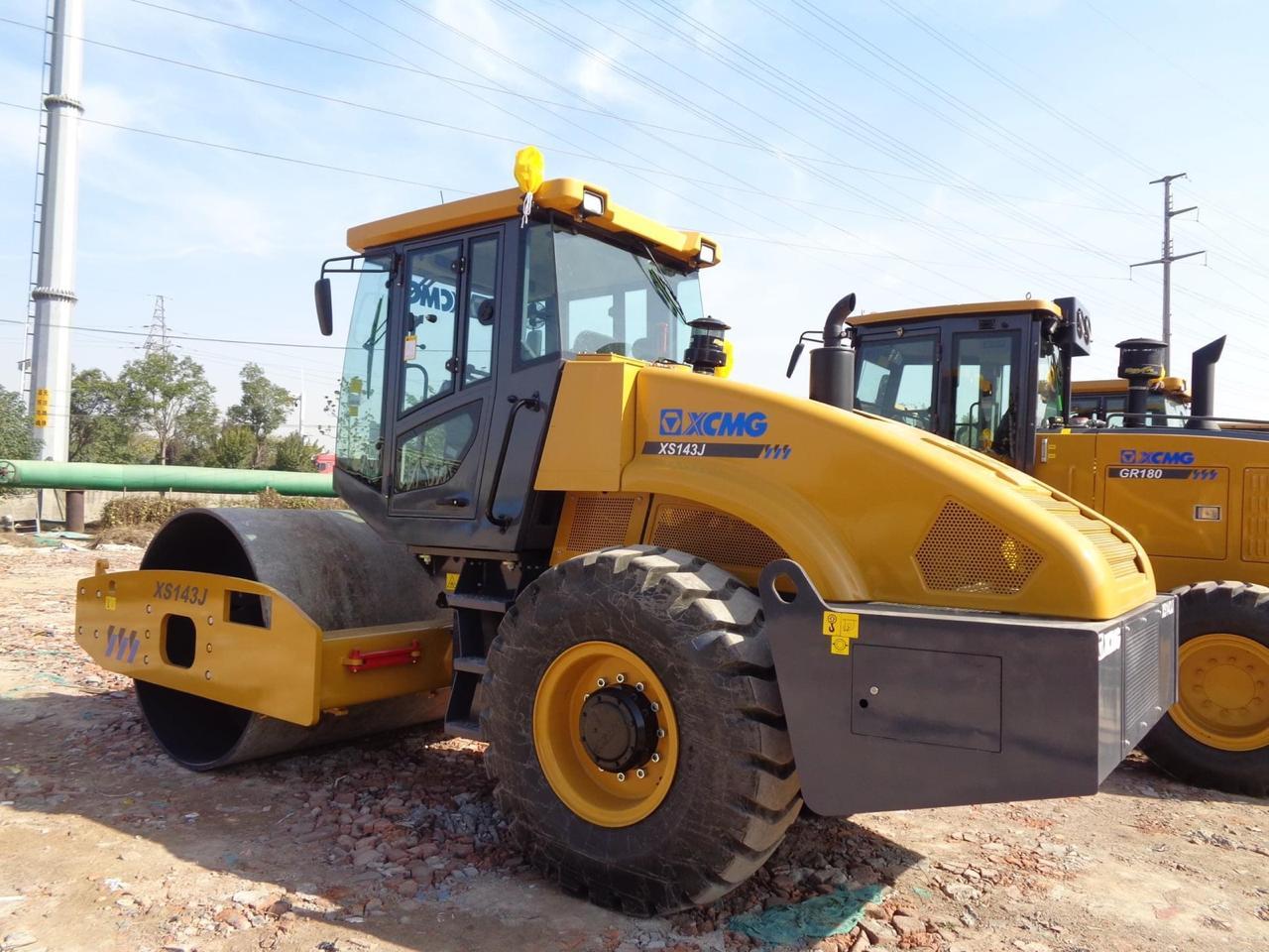Грунтовый каток xcmg xs143j, 2022г., КНР