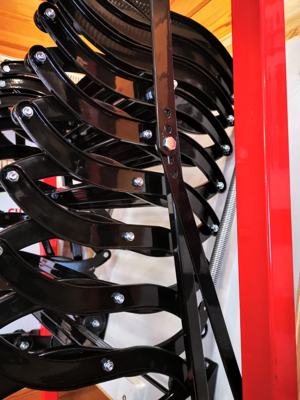 Лестница металлическая 60x70x290 (ножничная) Oman Flex Termo (Польша) - фото 5 - id-p79661661