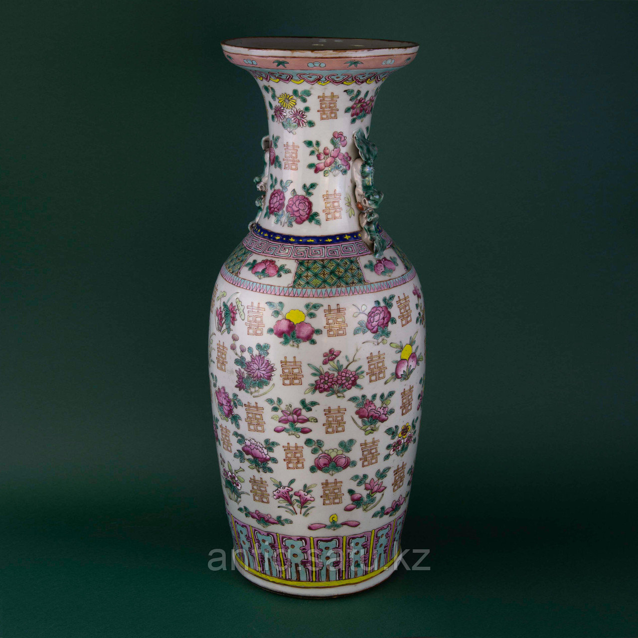 Парадная ваза «Двойное счастье»  Китай. Начало ХХ века