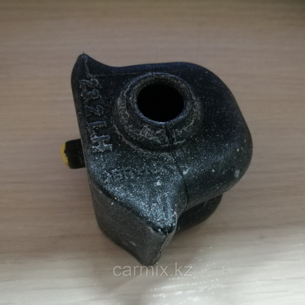 Втулка стабилизатора переднего левая Corolla, ADE150, NDE150, NRE150, ZRE151, ZRE152, ZRE153 d-23.2mm
