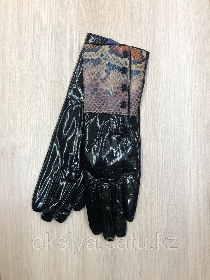 Женские лаковые перчатки - фото 1 - id-p83578075
