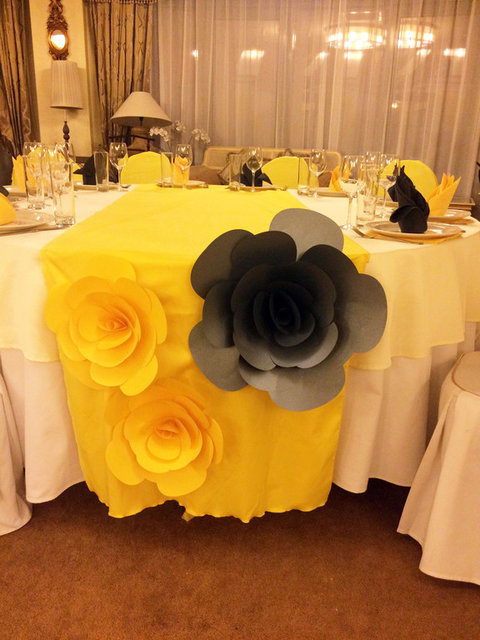 Оформление свадьбы в серо-желтом цвете (ресторан Le Dome) 3
