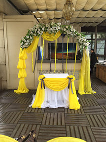 Оформление свадьбы в серо-желтом цвете (ресторан Le Dome) 8