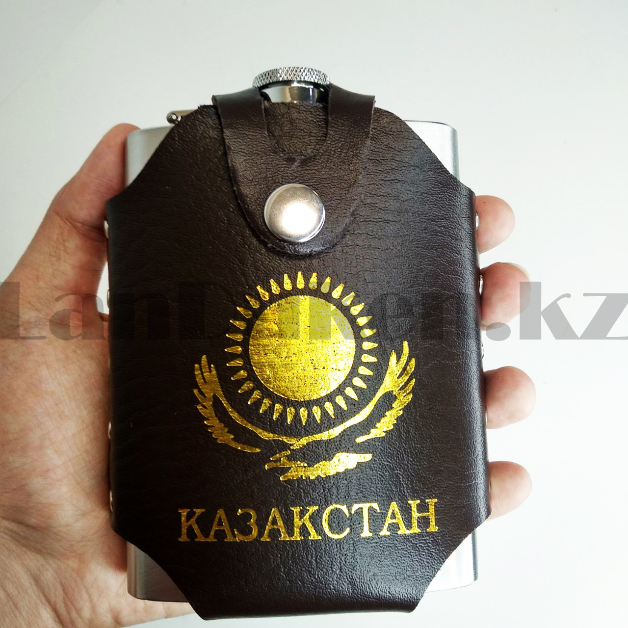 Фляга сувенирная "Казахстан" стальная нержавеющая сталь с кожаным чехлом 250мл - фото 3 - id-p83717326
