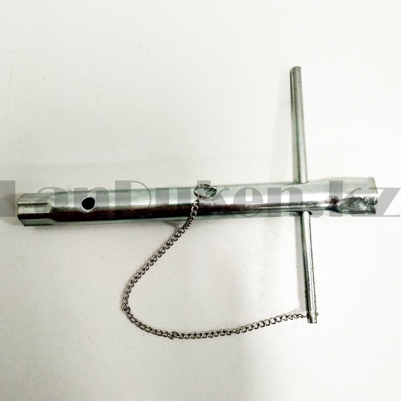 Свечной ключ трубка на 16мм и 21мм с цепочкой - фото 5 - id-p83749498