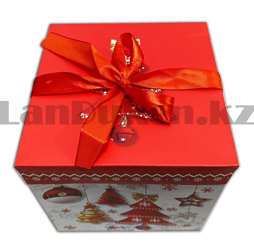 Подарочная коробка S(10х10х10) квадратная в новогодней тематике белого цвета с красной лентой елочные игрушки - фото 5 - id-p83791386