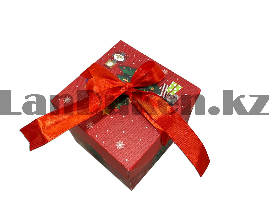 Подарочная коробка S(10х10х10) квадратная в новогодней тематике красного цвета с красной лентой елочка - фото 4 - id-p83799962