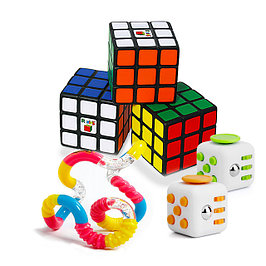 Кубики Рубика и игрушки антистрессы
