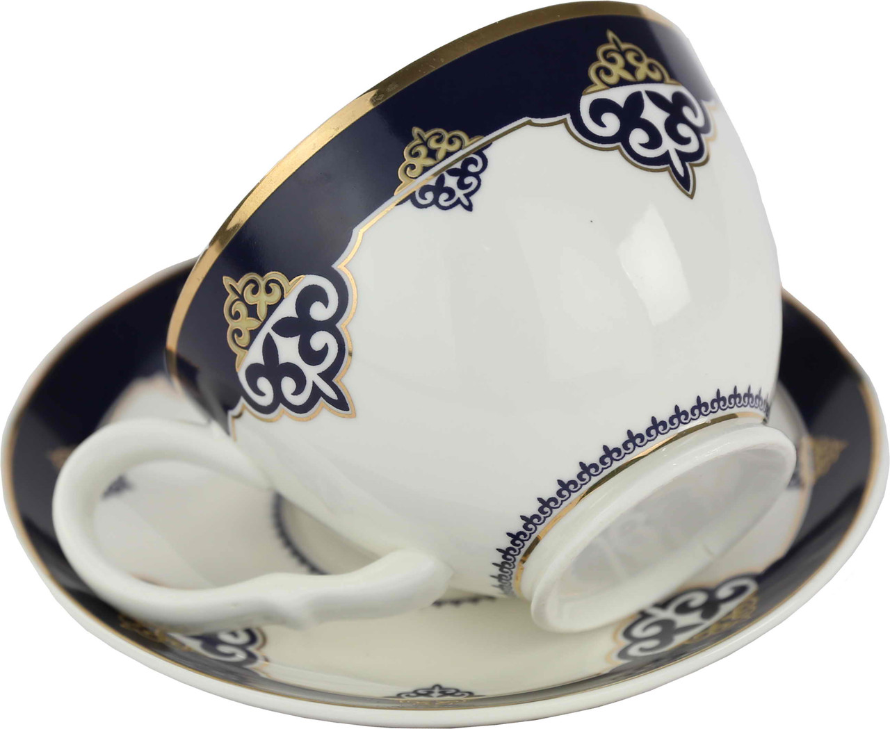 Чайный набор с изображением казахского национального орнамента на две персоны