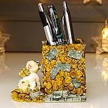 Сувенир полистоун карандашница "Серебристая коровка с кучей золота" 8х10,5х6,5 см, фото 2
