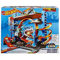 Hot Wheels City Легендарный гараж с акулой