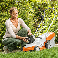 Газонокосилка аккумуляторная STIHL RMA 235 (с батареей и зарядкой), фото 4