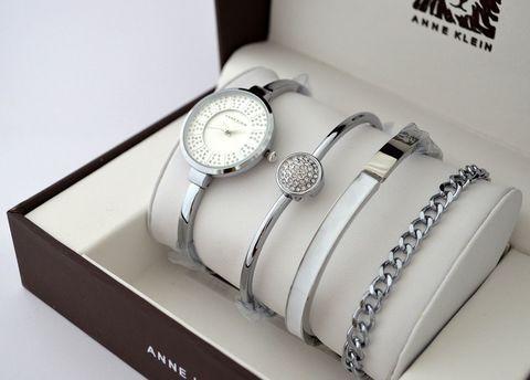 Часы наручные женские Anne Klein с тремя дизайнерскими браслетами (Белый в золоте) - фото 9 - id-p84209613