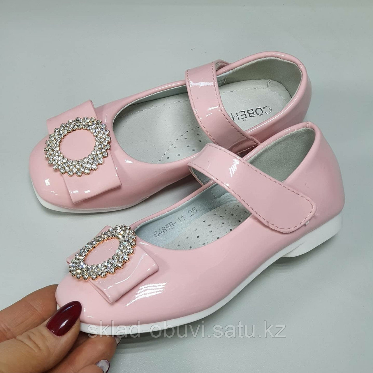 Розовые детские туфли на девочку