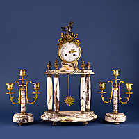 Кабинетный часовой гарнитур в стиле Людовика XVI  Франция. II половина XIX века