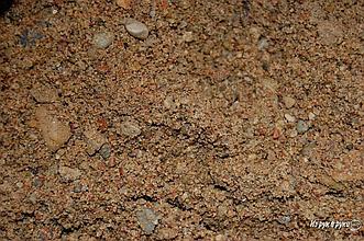 Песчано-гравийная смесь с крупными зернами гравия, навалом