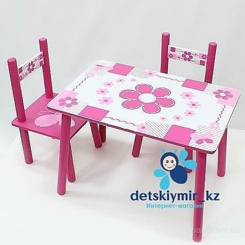 Детский столик с двумя стульями Бело-розовые цветы