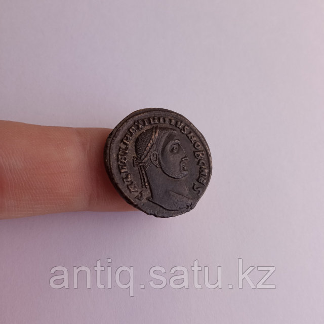 Көптеген жалаңаш қыздардың видеосы