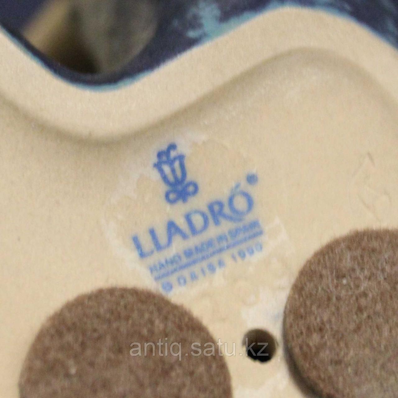 Задумчивый мальчик. Фарфоровая мануфактура Lladro Испания. 1990 год. - фото 7 - id-p85471345
