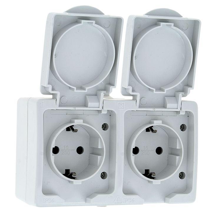 Венеция Розетка 2-местная 16А с заземлением с крышкой IP54 белый с защ. штор. - фото 1 - id-p85541699